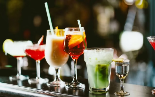 Ben jij een echte teamspeler met een passie voor voetbal en gezelligheid?